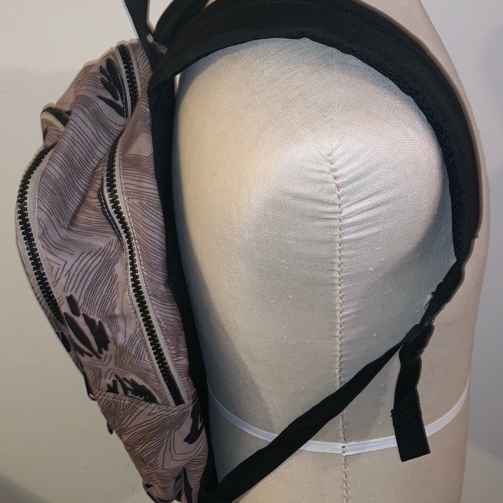 Herschel printed backpack  with multiple pockets